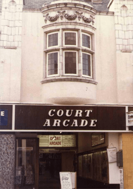 Court arcade 1972-1990